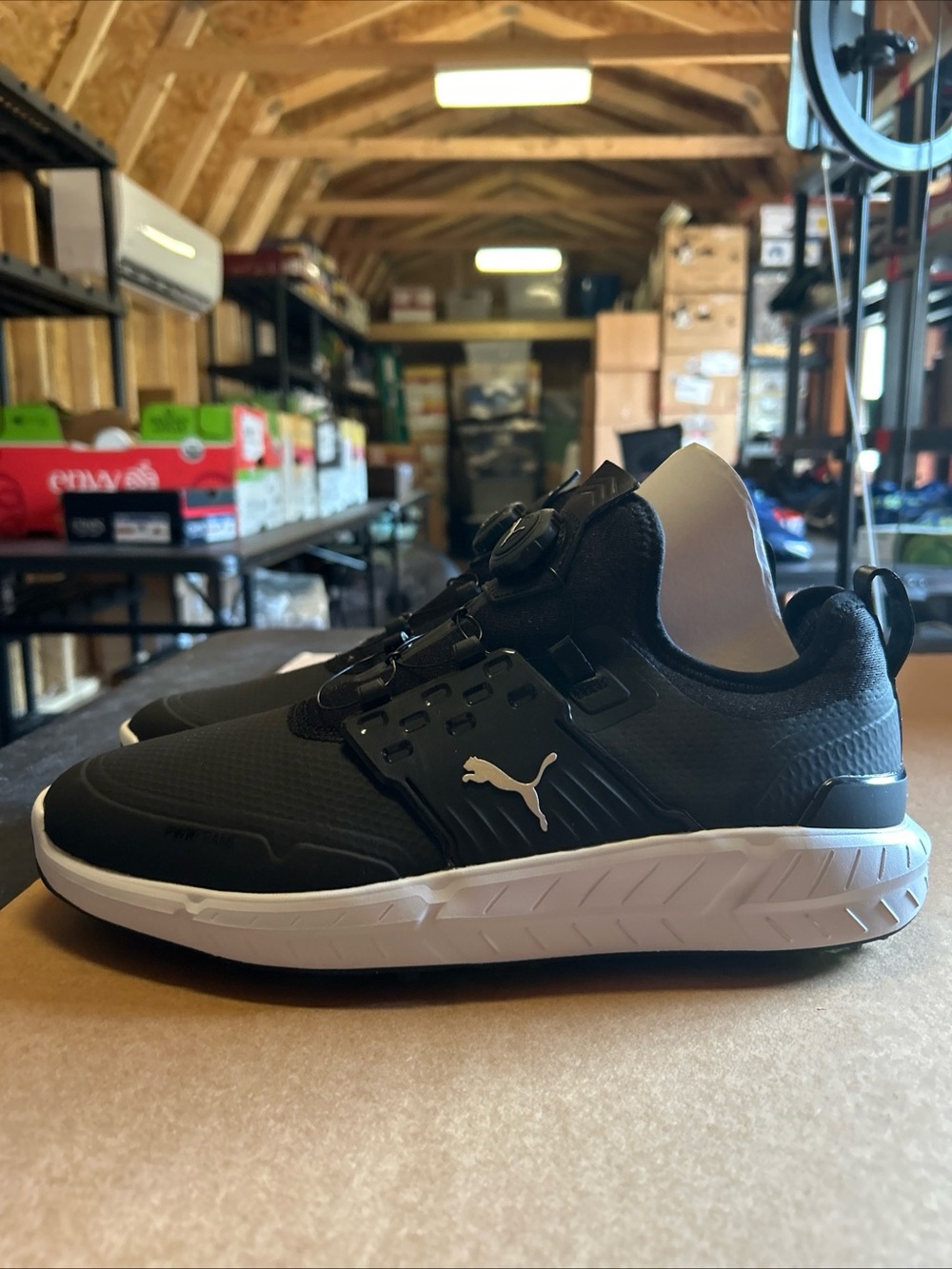 Men’s PUMA Ignite Articulate Gof Shoes. Size US 10.